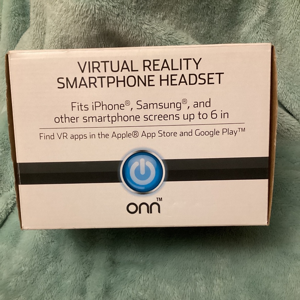 NEW Onn Virtual Reality Smartphone Headset - Picture 2 of 5